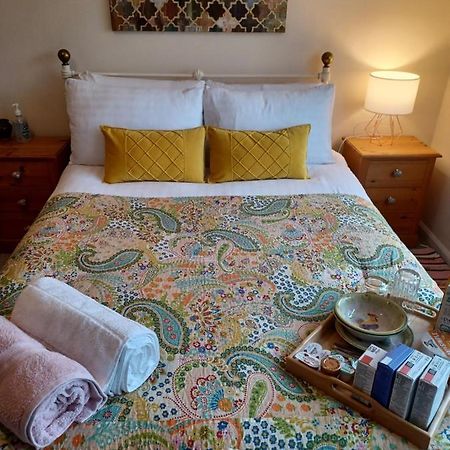 Stunning Homestay In Wolverhampton Bushbury Dış mekan fotoğraf