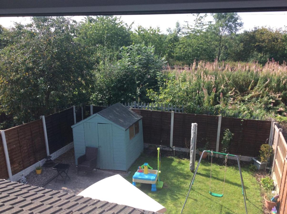 Stunning Homestay In Wolverhampton Bushbury Dış mekan fotoğraf